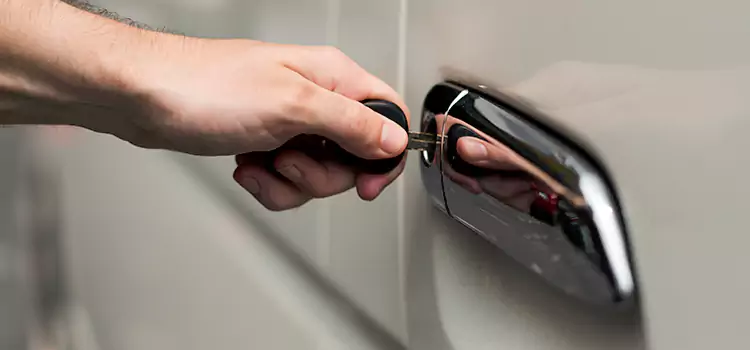 Why Choose Our Auto Locksmith Team in Riverview, FL?