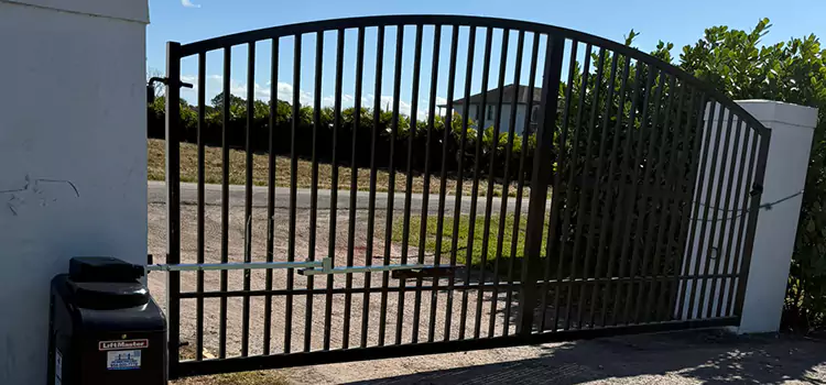 Driveway Fence Repair Riverview